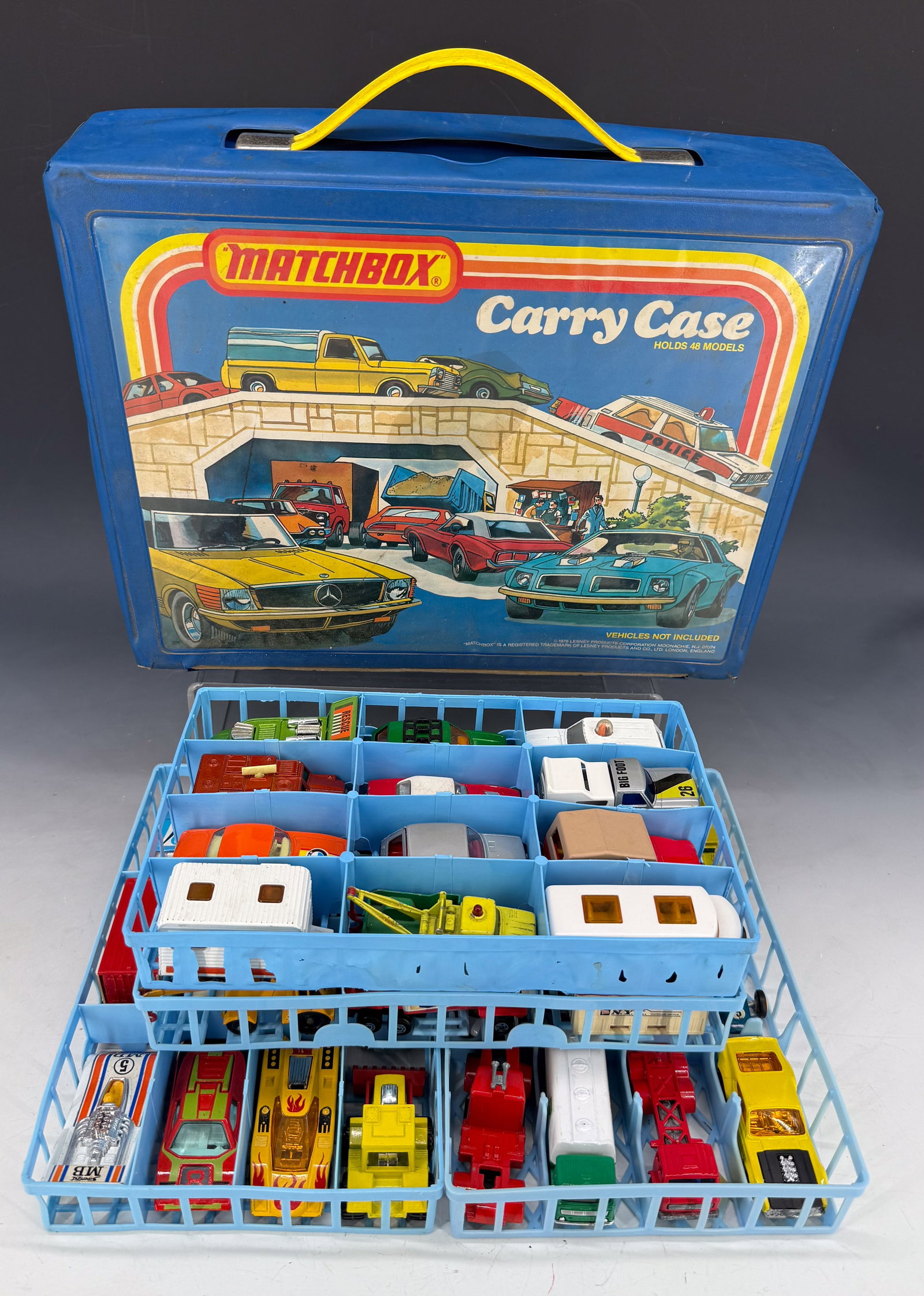 LOT OF MATCHBOX BY LESNEY TOY CARS/TRUCKS (1 of 5)