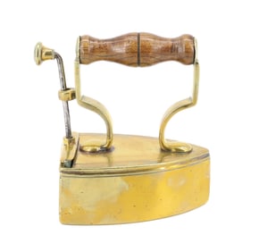 FINE SMALL SIZE ENGLISH BOX IRON