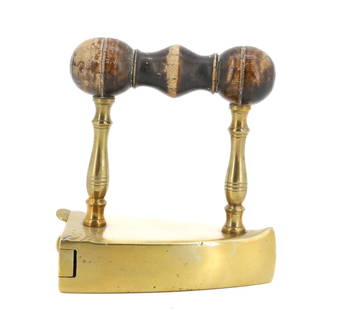 DANISH SMALL SIZE BOX IRON: BRASS WITH SWING-GATE AND UPTURNED NOSE. 3 1/2" L. PLEASE READ CAREFULLY - Terms for Purchasing and Shipping of Auction Items. Please read carefully before bidding. THIS IS AN ONSITE AUCTION