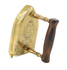 18TH C. EUROPEAN BOX IRON