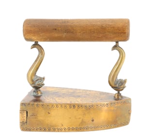 18TH C. EUROPEAN BOX IRON
