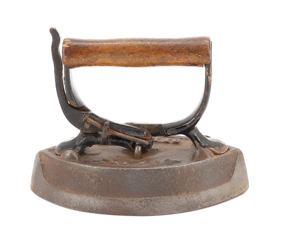 SMALL SIZE COLD HANDLE IRON (1 of 4)