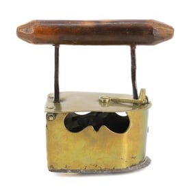 SMALL SIZE HOLLAND CHARCOAL IRON