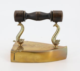 EARLY EUROPEAN BOX IRON