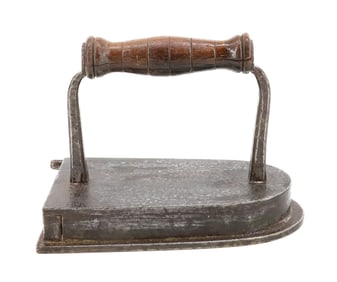 EARLY GERMAN ROUND NOSE BOX IRON