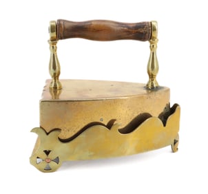 BRASS DROP IN BACK SLUG IRON WITH TRIVET