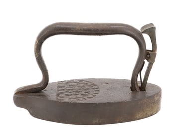 P.W. WEIDA PATENT COLD HANDLE IRON