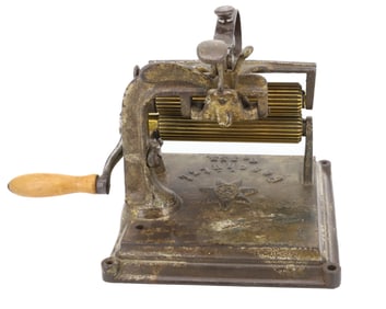 GESCHUTZT #353 FLUTING MACHINE