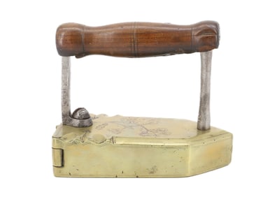 19 C EUROPEAN BOX IRON