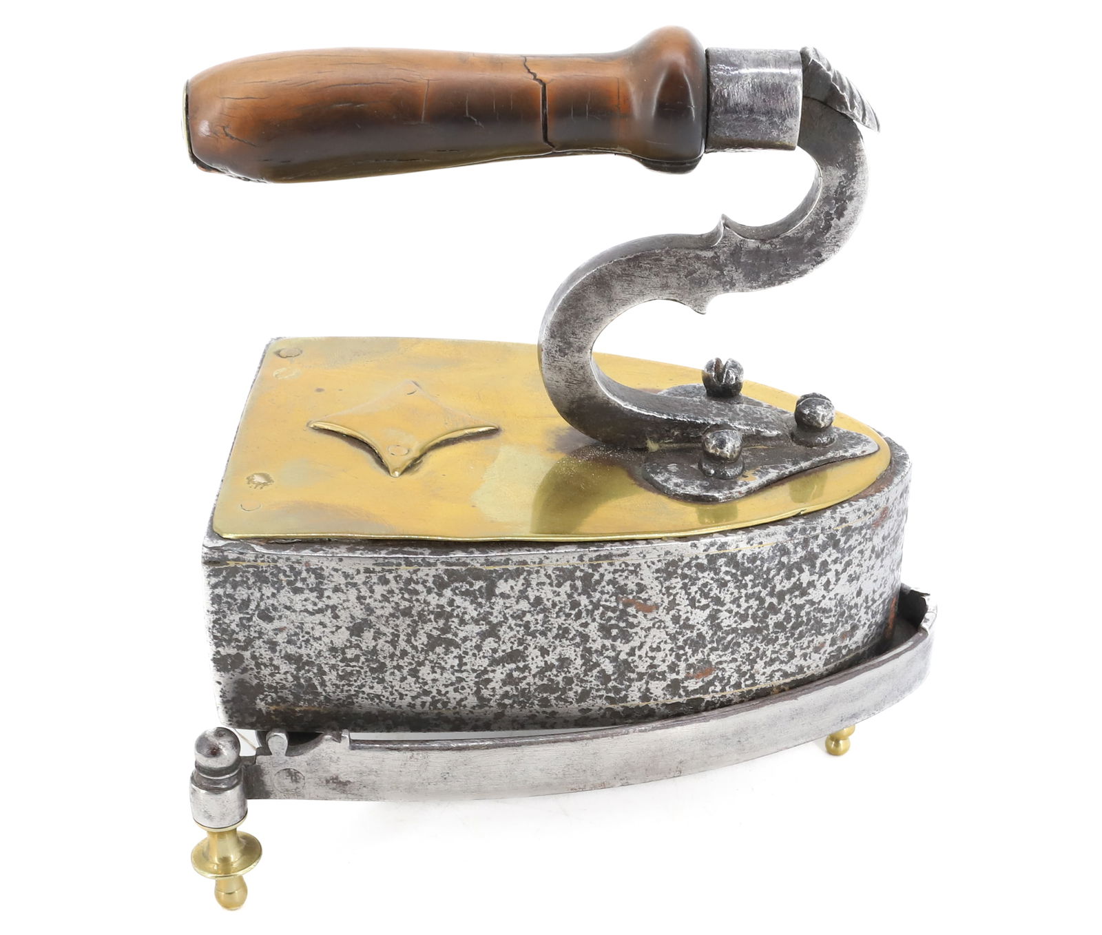 BELGIUM DROP IN BACK SLUG IRON: BRASS APPLIED TOP WITH DIAMOND AND HAND WROUGHT HEART DESIGN POST WITH MATCHING TRIVET AND BRASS HIGHLIGHT - 5 3/4" PLEASE READ CAREFULLY - Terms for Purchasing and Shipping of Auction Items. Please r