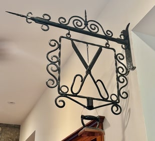 19 C TAILOR'S SIGN