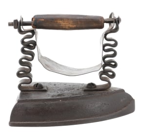 UNUSUAL HANDLE FLAT IRON