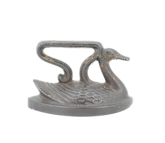 BARNES TOY SWAN IRON