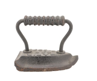 UNUSUAL POLISHING IRON