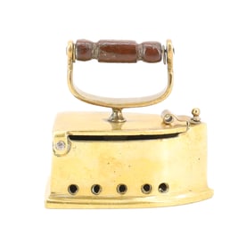 SMALL SIZE BRASS CHARCOAL IRON