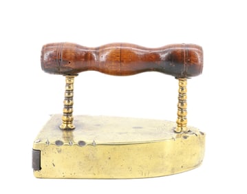 ENGRAVED 19TH CENTURY BOX IRON