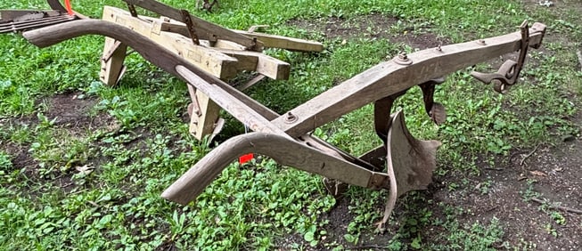 BOTTOM PLOW