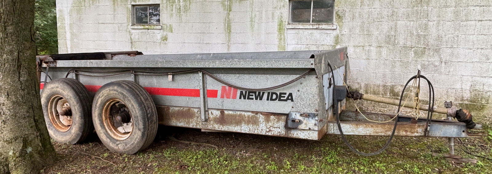 FARM EQUIPMENT (1 of 4)