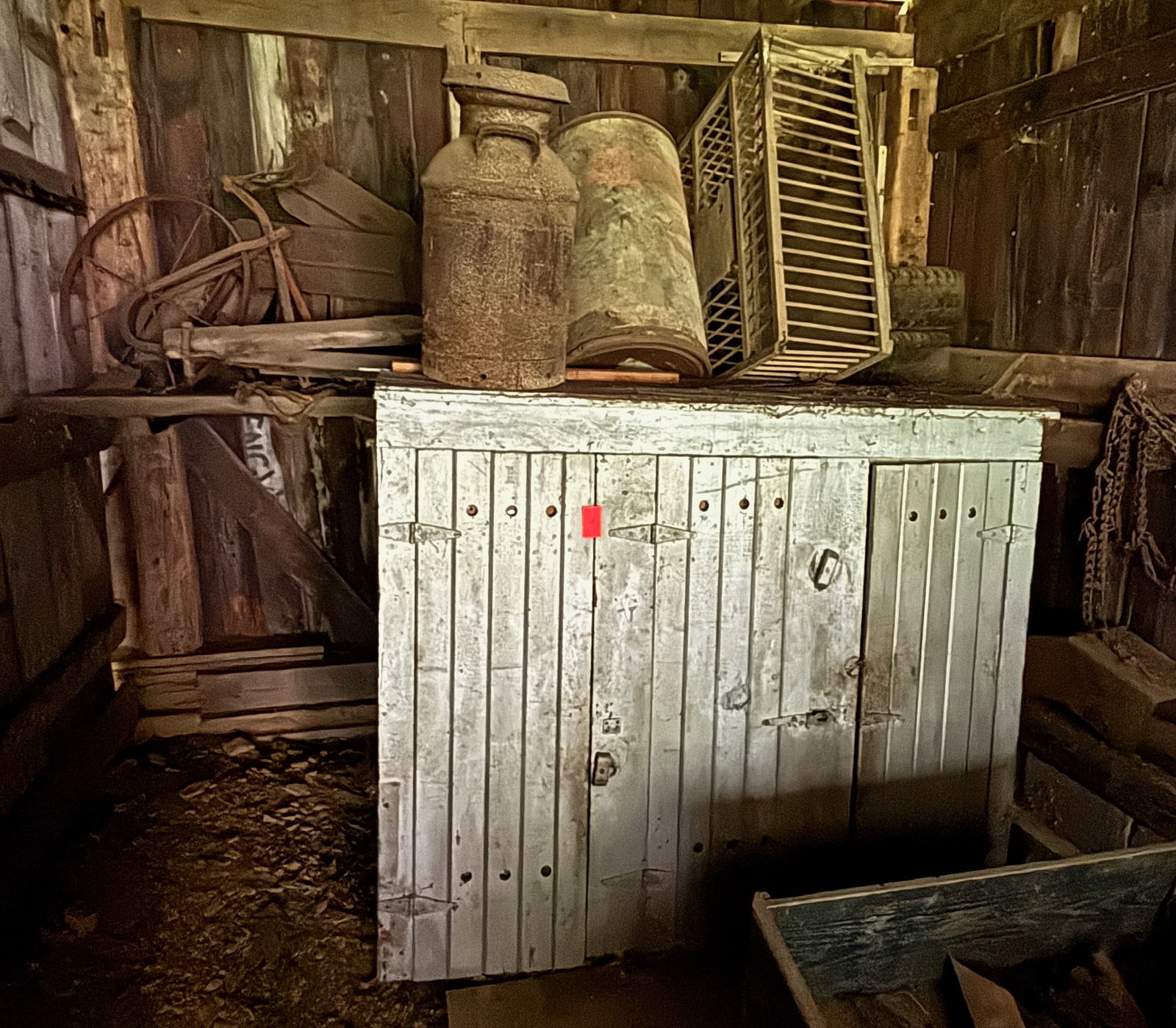 LOT OF FARM ITEMS (1 of 3)