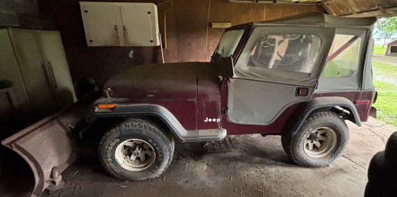 1976 JEEP WITH SNOW PLOW