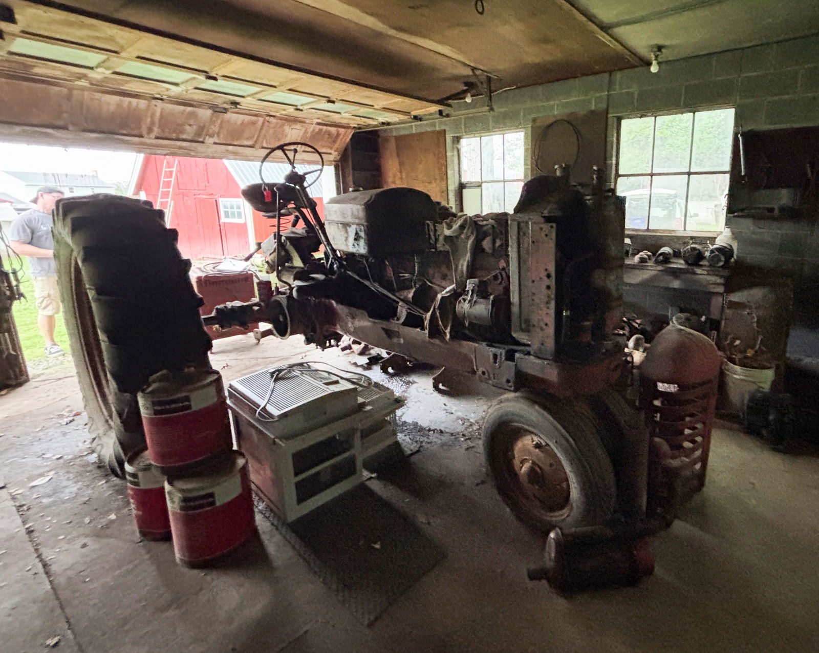 MASSEY HARRIS TRACTOR (1 of 6)