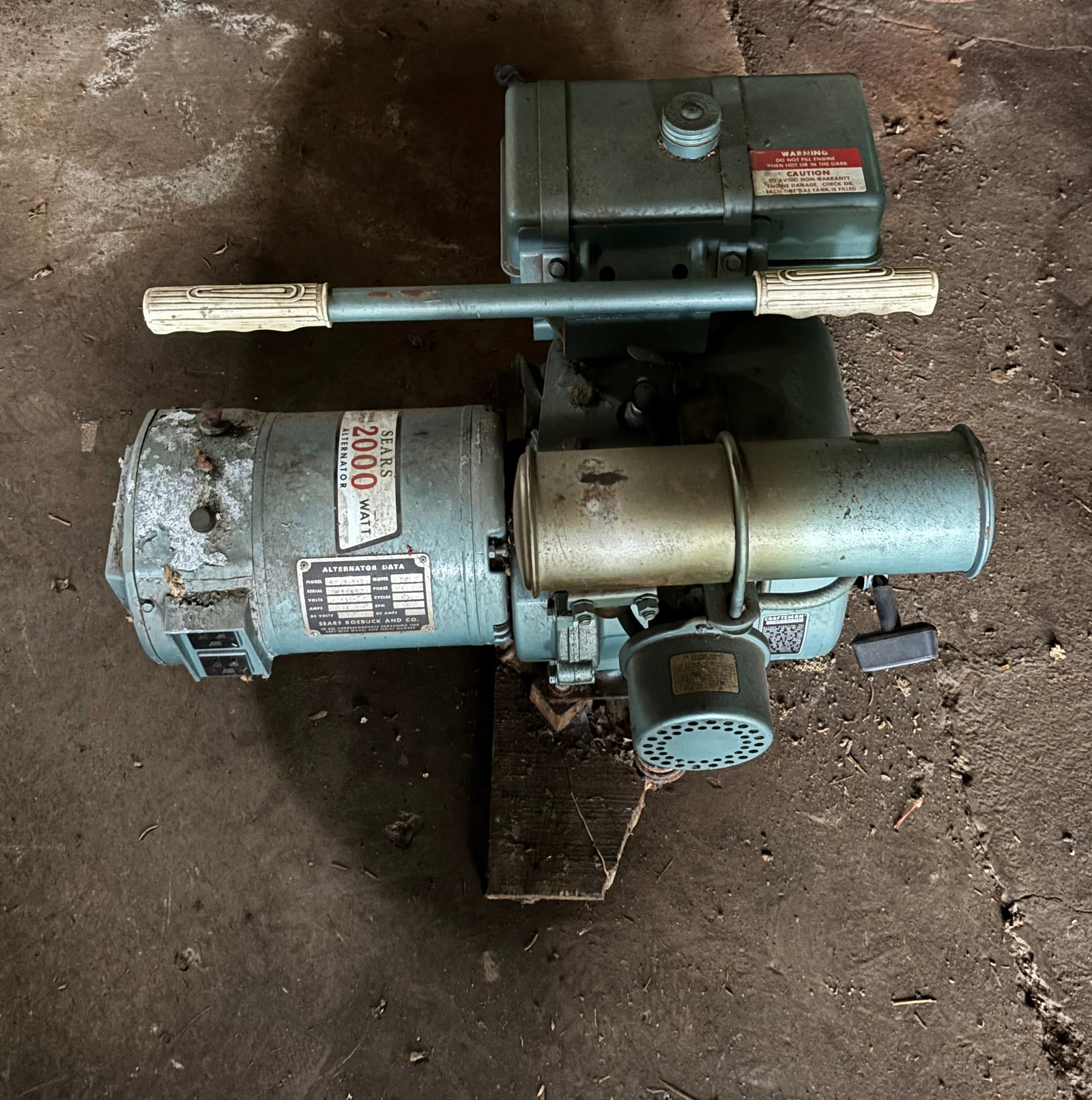 SEARS 2000W ALTERNATOR: SINGLE PHASE, 115 VOLTS THIS IS AN ON-SITE ONLINE ONLY AUCTION. THIS SALE WILL BE PICK UP ONLY. THERE WILL BE ONE DAY FOR PICK-UP. ITEMS MUST BE PAID FOR BEFORE PICKING UP. IF YOU BUY LARGE SCRAP LOTS