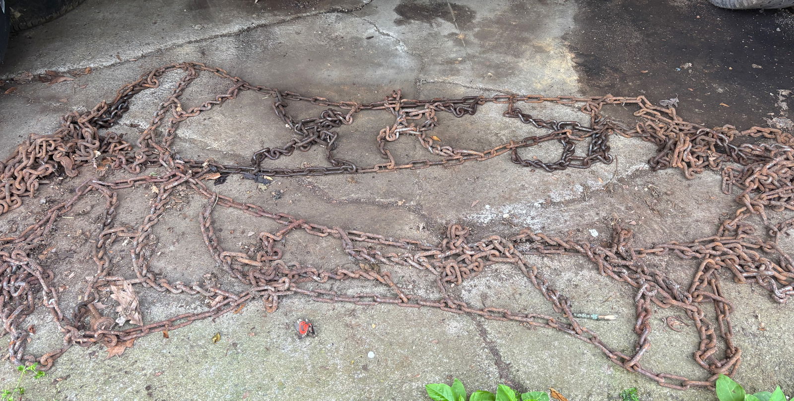 TRACTOR CHAINS (1 of 3)