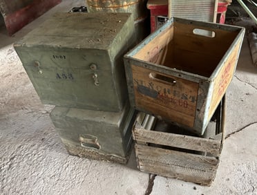 WOODEN BOXES AND CRATES