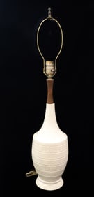 VINTAGE MCM POTTERY LAMP