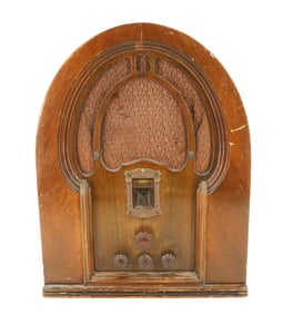 ANTIQUE PHILCO RADIO