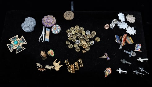 LOT OF PINS, MACK TRUCKS, U.S., CROSSES