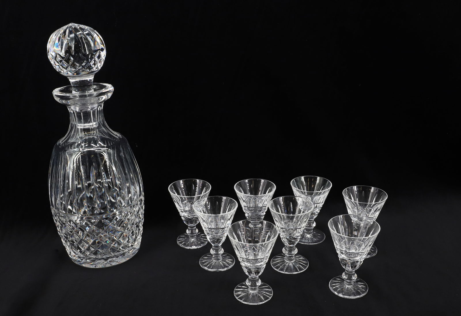 WATERFORD CRYSTAL DECANTER AND STEMWARE (1 of 5)