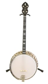 VINTAGE FOUR-STRING BANJO