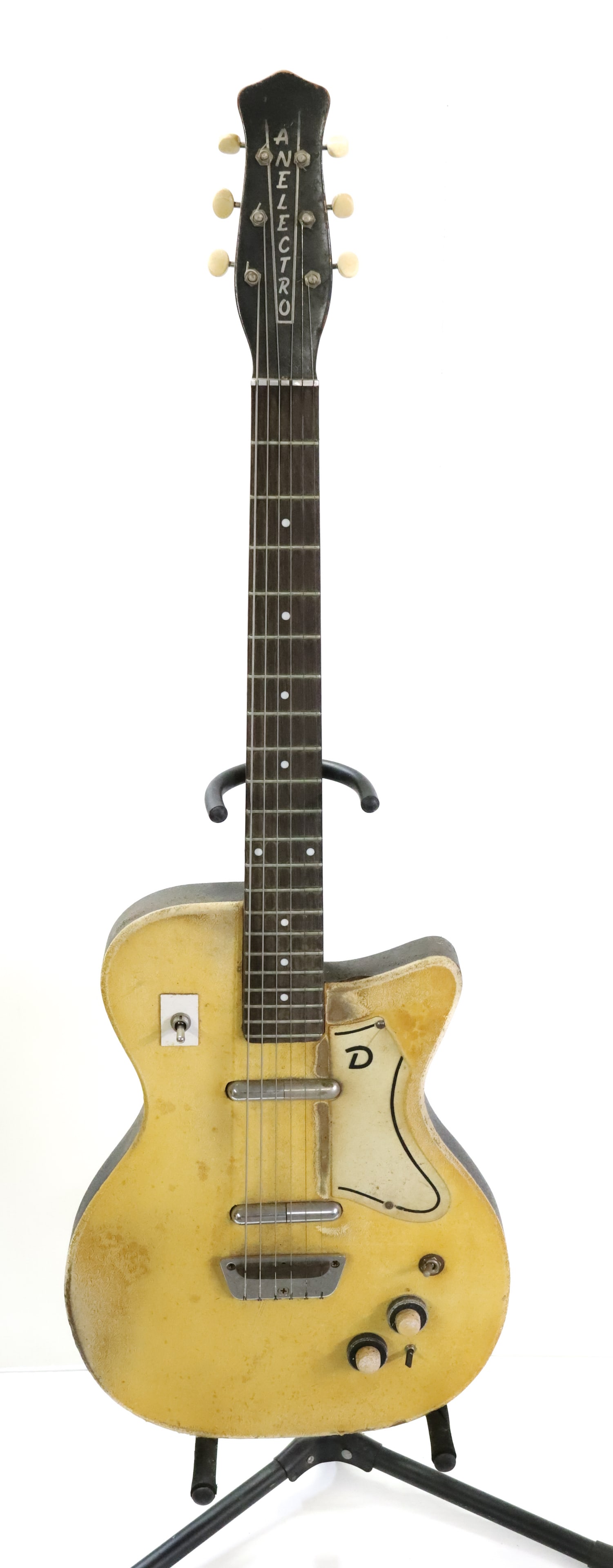 VINTAGE ELECTRIC GUITAR (1 of 7)