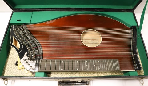 VINTAGE ZITHER WITH CASE