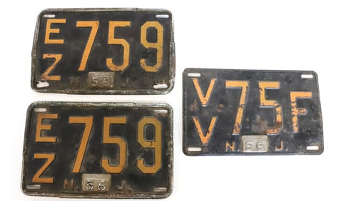 PAIR OF MATCHING NJ LICENSE PLATES