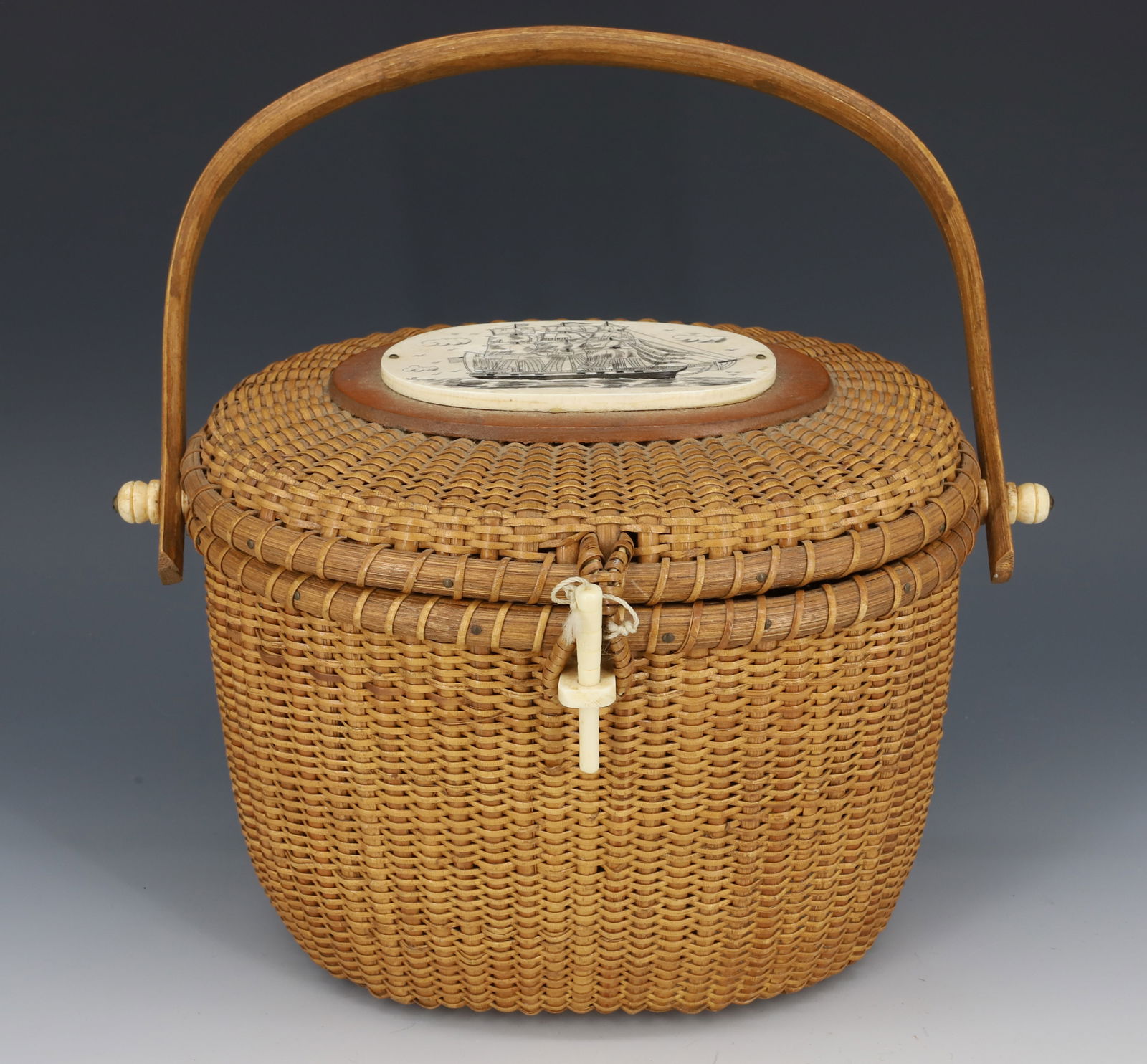 NANTUCKET PURSE BASKET (1 of 8)