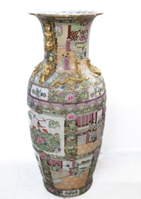 LARGE CHINESE ROSE MEDALLIAN PORCELAIN FLOOR VASE