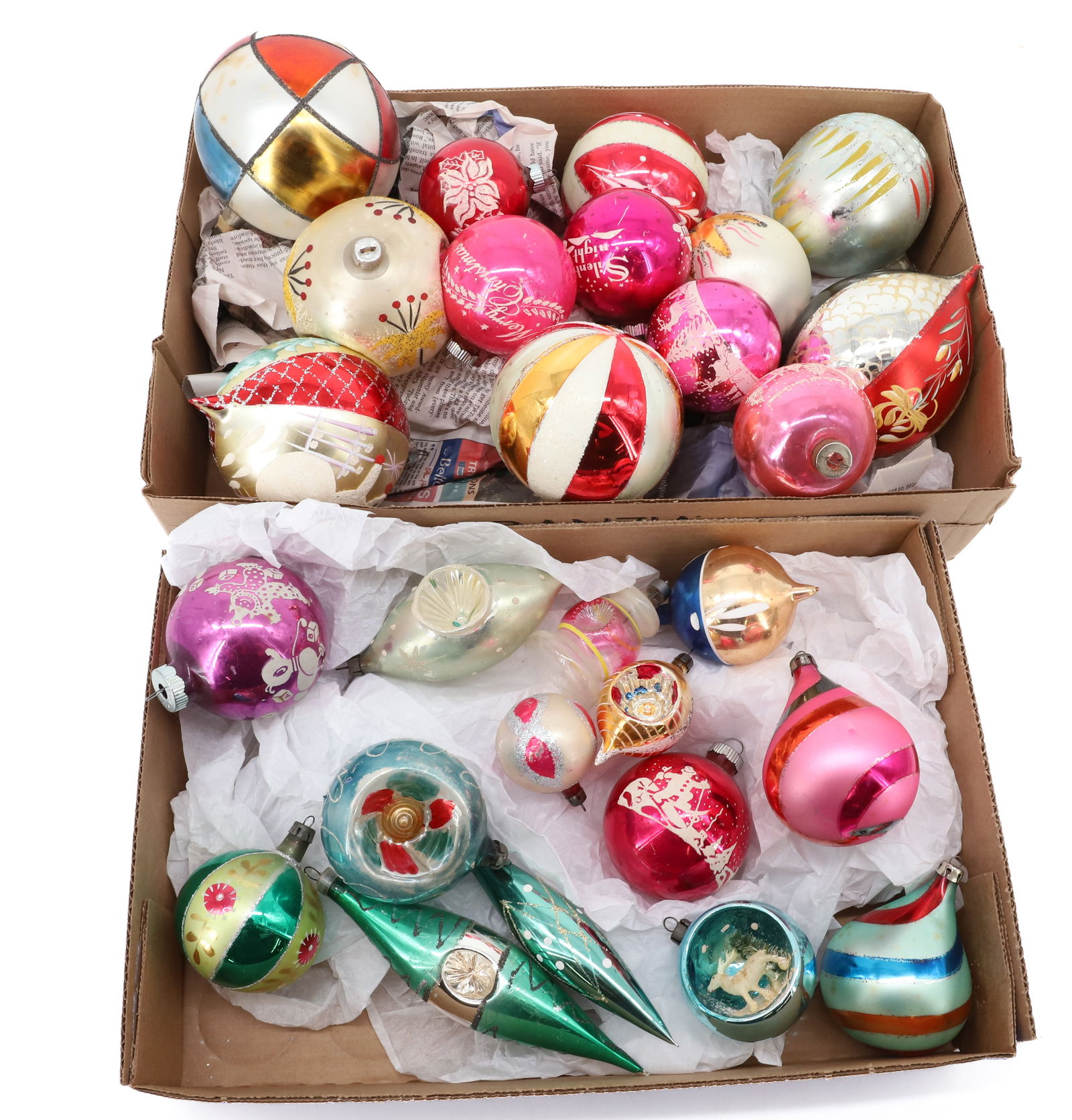 LOT OF VINTAGE CHRISTMAS ORNAMENTS (1 of 3)
