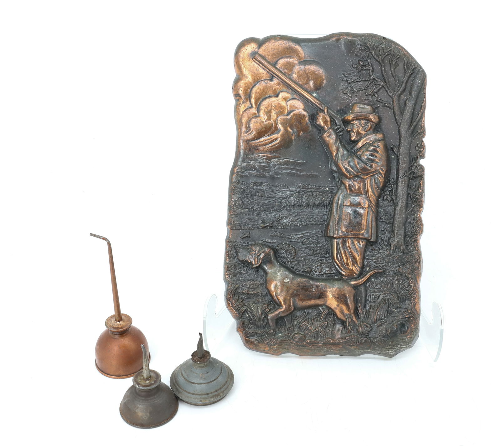 VINTAGE HUNTING PLAQUE AND OIL CANS (1 of 4)