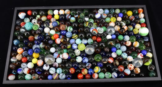 LARGE LOT OF GLASS MARBLES