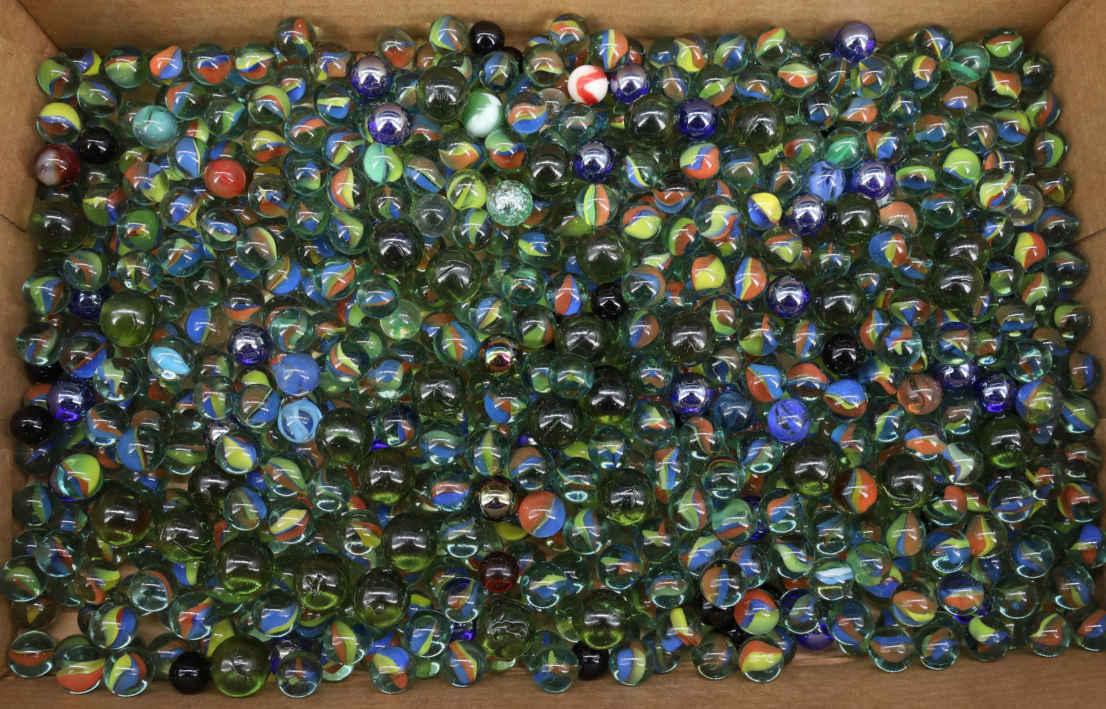 LARGE LOT OF GLASS MARBLES (1 of 6)