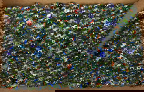 LARGE LOT OF GLASS MARBLES: VARIOUS SWIRLED MARBLES. AVERAGE SIZE 1/2" D. PLEASE READ CAREFULLY - Terms for Purchasing and Shipping of Auction Items. Please read carefully before bidding. Hartzell&#8217;s Auction Gallery. Hartze