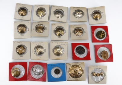 LOT OF U.S. MILITARY PINS