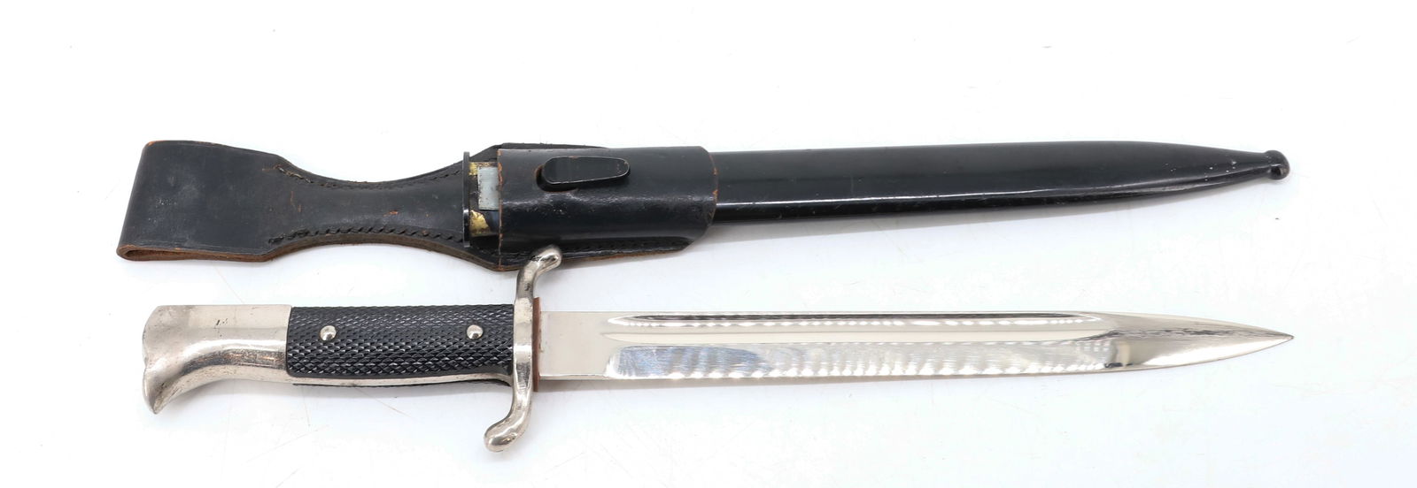 WWII GERMAN KNIFE W/ SCABBARD (1 of 4)