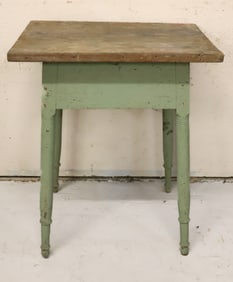19TH C. SPLAY LEG TABLE