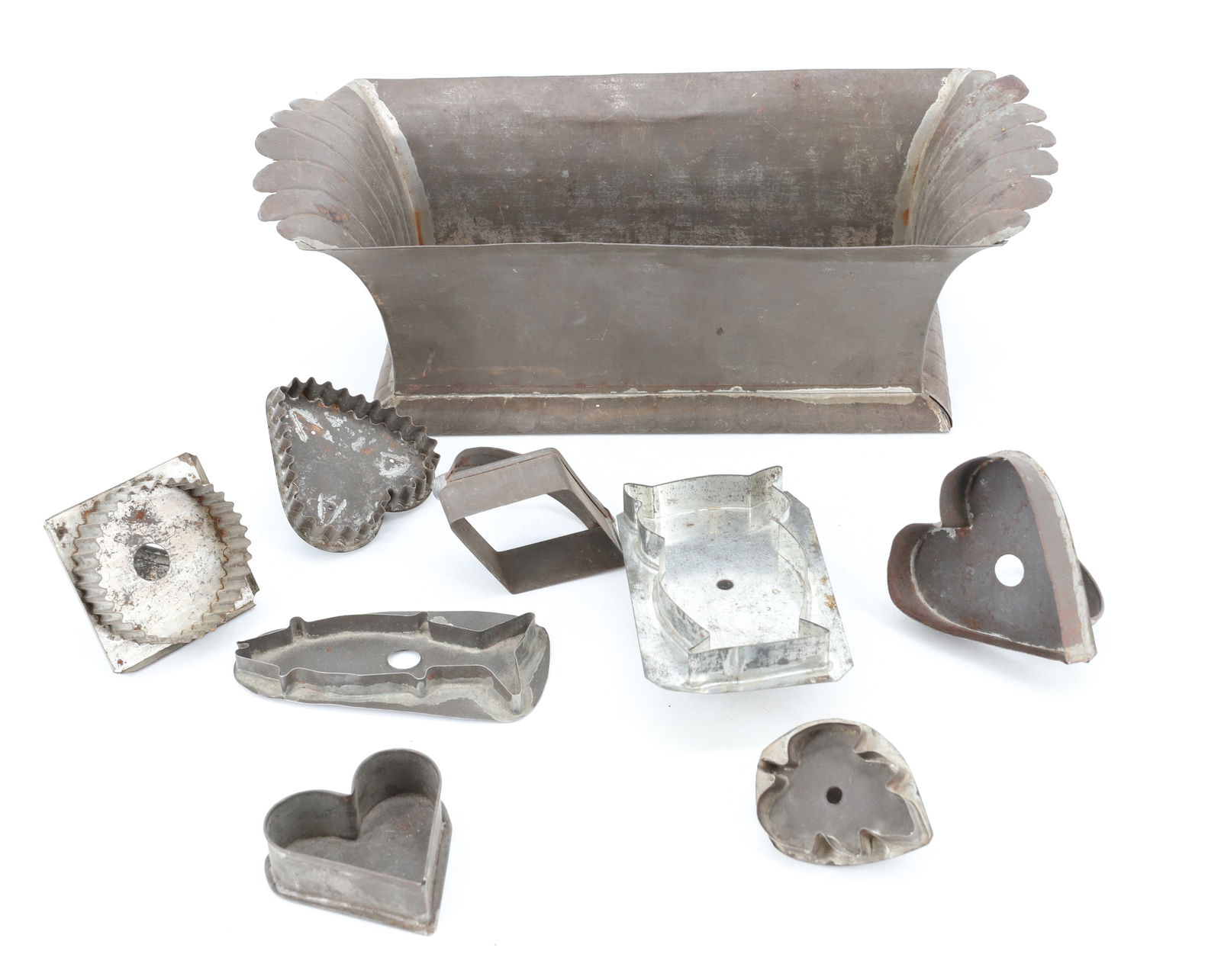 TIN BASKET AND COOKIE CUTTERS (1 of 3)