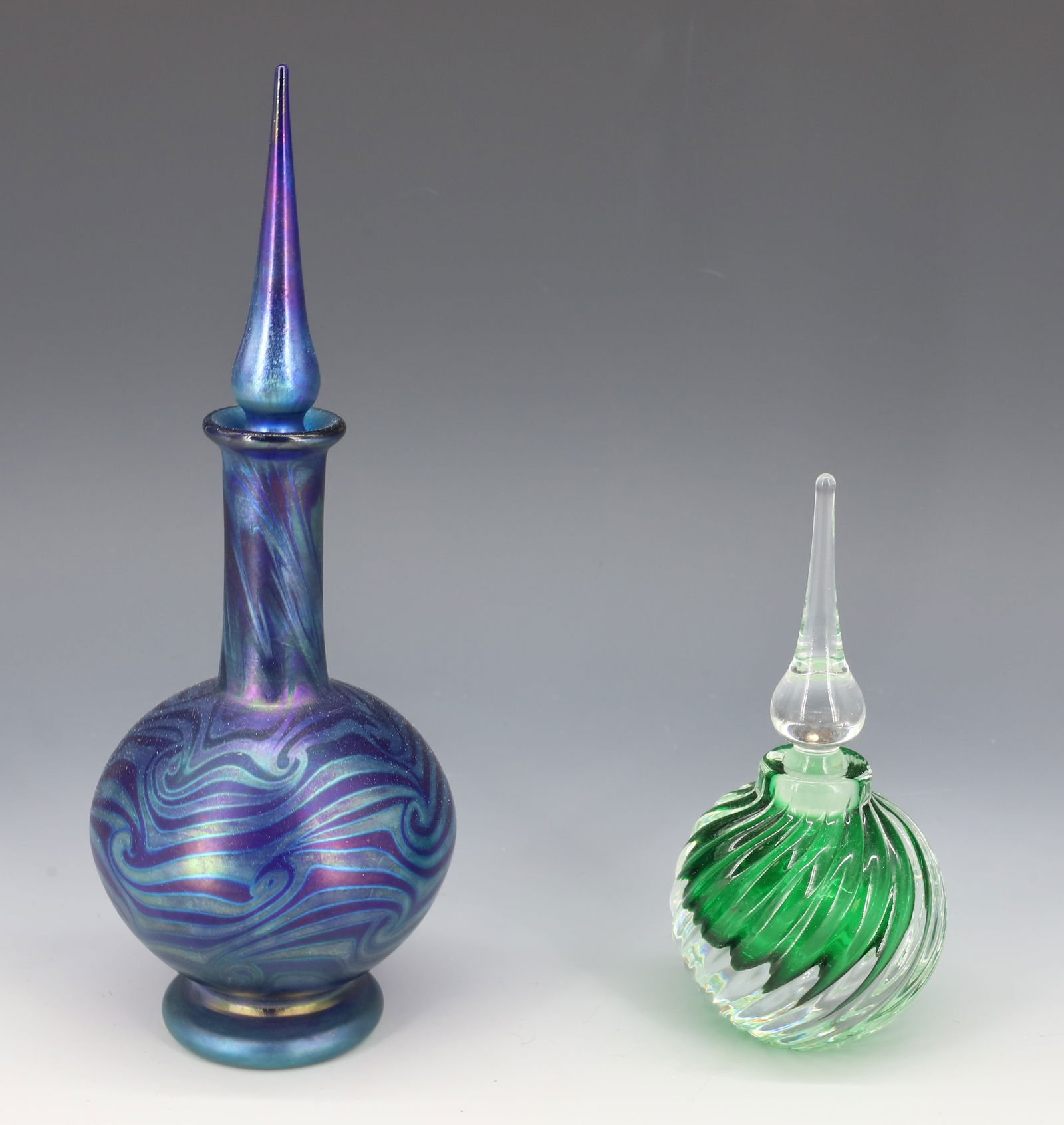 (2) VANDERMARK ART GLASS PERFUME BOTTLES (1 of 5)