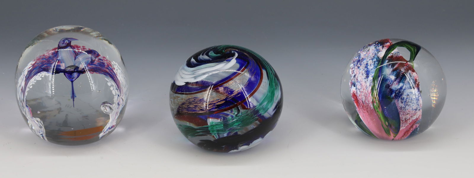 (3) ART GLASS PAPERWEIGHTS: INCLUDING: JERPOINT GLASS STUDIO (IRELAND) 3" H., ONE SGND/DATED "99" AND SWIRLED EXAMPLE SGND/DATED J. HAMON MILLER 6/99. PLEASE READ CAREFULLY - Terms for Purchasing and Shipping of Auction Items. P