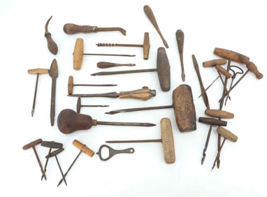 LOT OF IRON / WOOD TOOLS